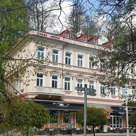 Hlavni 131/50 Apartment